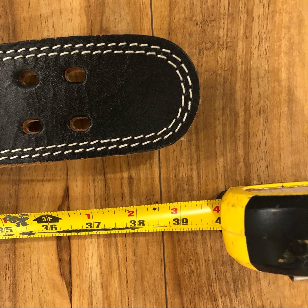 Altus weight lifting belt - Picture 7 of 10